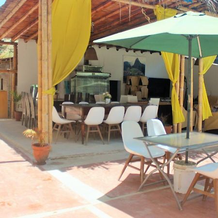 Angeles Del Mar Hotel Mancora Exterior photo