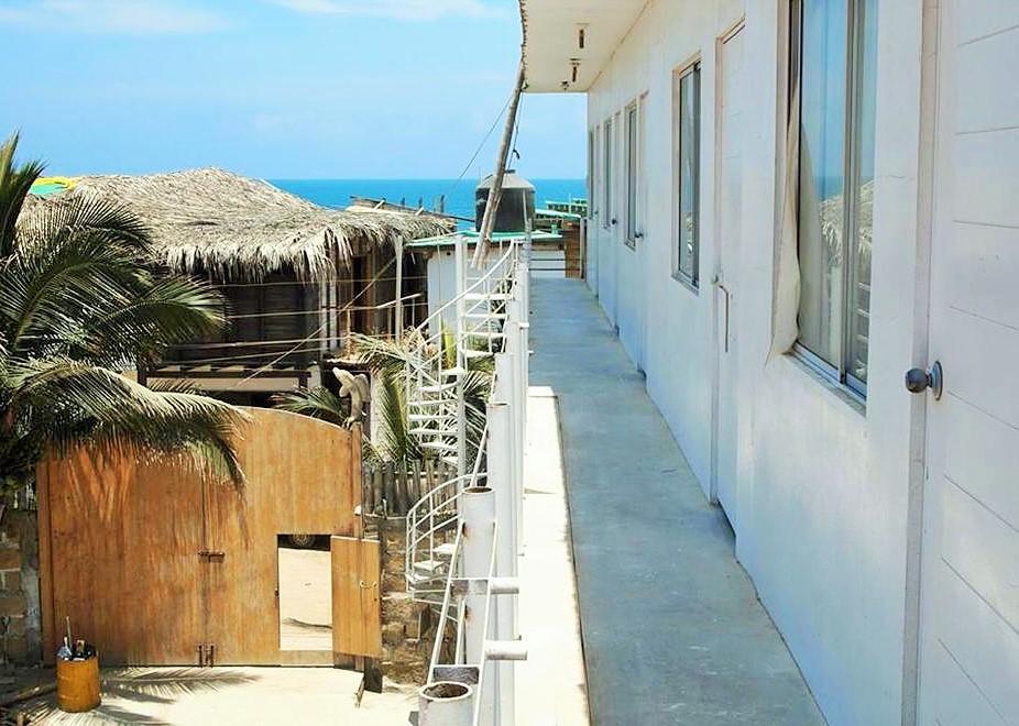 Angeles Del Mar Hotel Mancora Exterior photo
